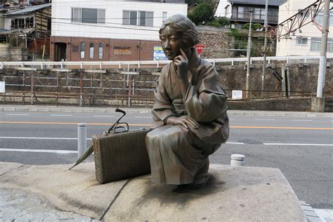 Statue Of Writer Fumiko Hayashi In Onomichi Jan De Mulder Flickr