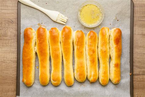 Fluffy And Buttery Garlic Breadsticks From Scratch Nurtured Homes