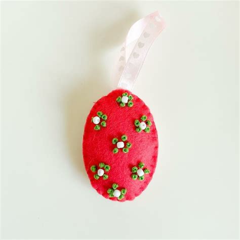 Diy Easter Felt Egg Ornaments With Flower Accents