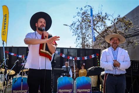 Alcalde Vodanovic Y Gobernador Orrego Inauguran Fiestas Patrias En Maip