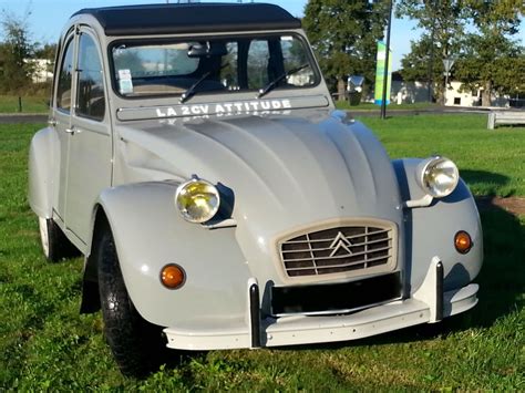 Louer une CITROËN 2CV de 1986 Photo 0