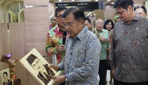 Foto Wapres Jk Tinjau Pameran Produk Unggulan Narapidana Foto