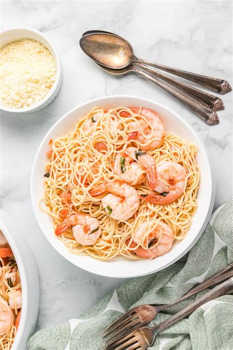 Angel Hair Pasta With Shrimp Tomato And Basil House Of Nash Eats