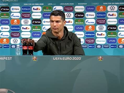 Caen Acciones De Coca Cola Tras Gesto De Cristiano Ronaldo