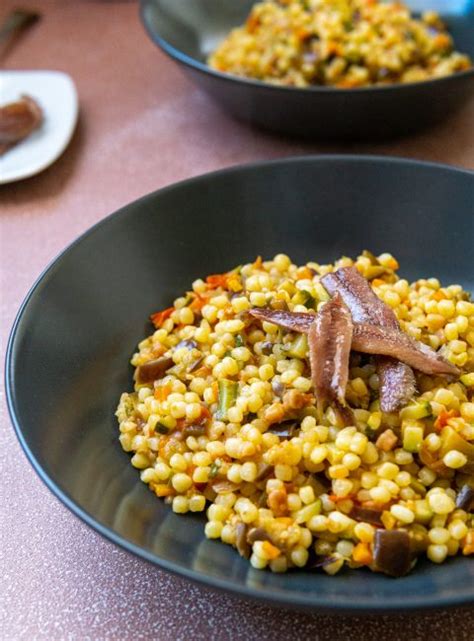 Orzotto Con Crema Di Piselli Pomodorini Confit E Acciughe Primi