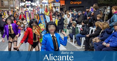 Un Juez Abre Diligencias Por El Desfile De Niñas En Lencería En El Carnaval De Torrevieja