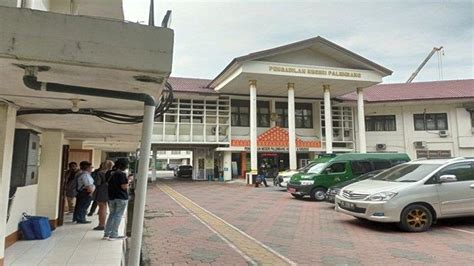 Hakim Tunda Sidang Masjid Raya Sriwijaya Yang Menyeret Mantan Gubernur