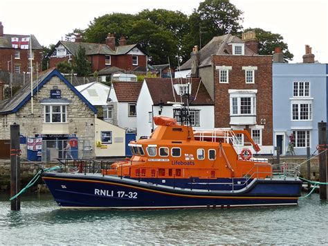 Weymouth Dorset Weymouth Rnli Lifeboat Ernest And Mabel Flickr