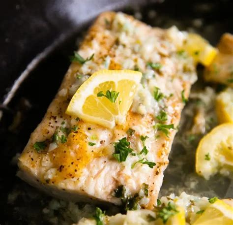 Pan Seared Mahi Mahi With Lemon Garlic Sauce