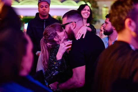 Taylor Swift et Travis Kelce : Dîner Romantique à New York Après Leur Escapade (Photos Exclusives)