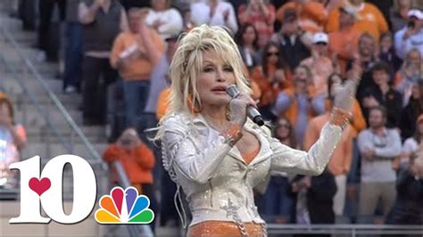 Watch Dolly Parton Performs Rocky Top At Tennessee Georgia Football