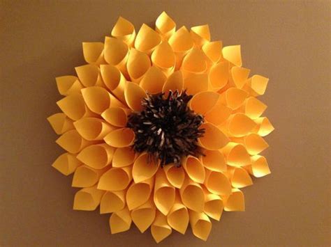 Aprende Flores De Papel Paso A Paso Paper Sunflowers Sunflower Paper Flowers Giant Paper Flowers