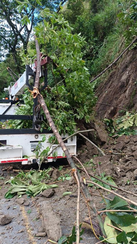 En imágenes Desprendimiento de rocas en el túnel vía panamericana