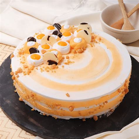 Round Eggless Butterscotch Cake Packaging Size 1010 Weight 1kg 5kg