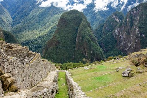 Premium Photo Cusco Peru The Ancient Inca Town Of Machu Picchu