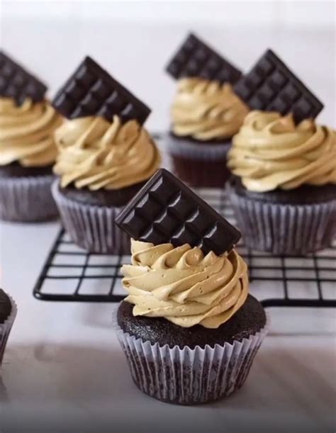 Resep Eggless Chocolate Cupcakes Nyokelat Parah Tetap Moist Meski Tanpa Telur Resep Kekinian