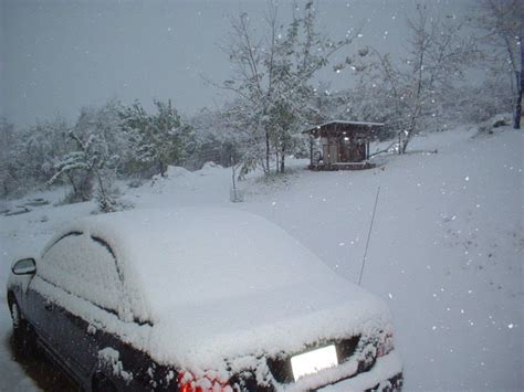 Hemet Snowfall: November 21, 2004 - Hemet, California Weather Pages