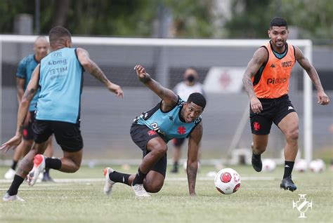 Vasco Inicia Trabalho Bola No CT Volante Yuri Fala Sobre