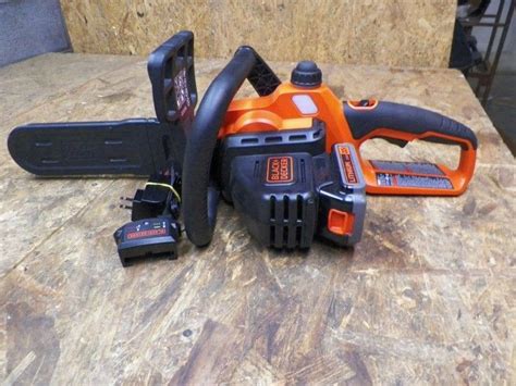 Black And Decker Lcs1020 20v Cordless Chainsaw Review Cordless Chainsaw