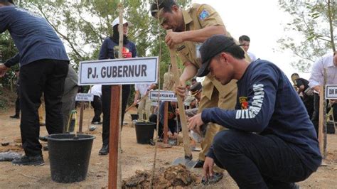 Pj Sekda Dukung Polda Babel Tanam Pohon Di Lahan Kritis Di Kawasan