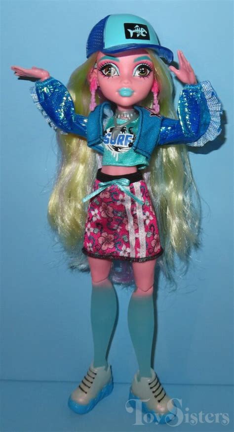 Monster High Skulltimate Secrets Lagoona Blue Hky Toy Sisters