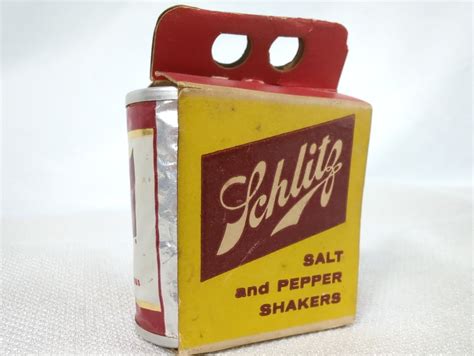 Hipsters are obsessed with schlitz beer in cans 4