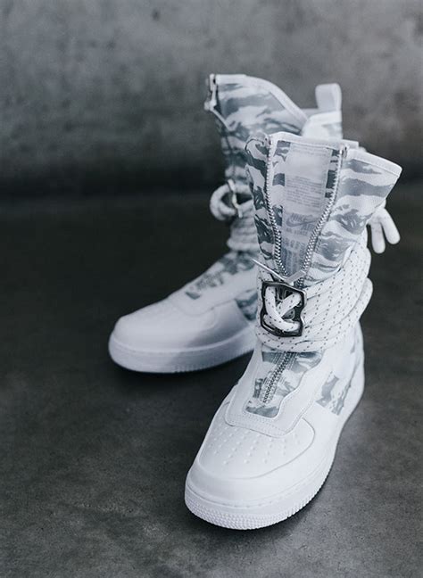 NIKE SF AIR FORCE 1 HI WINTER BOOT / WHITE – Livestock