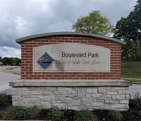 Play St. Louis: Boulevard Park, Lake St. Louis