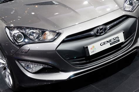 Hyundai Genesis Geneva (2012) - picture 4 of 7