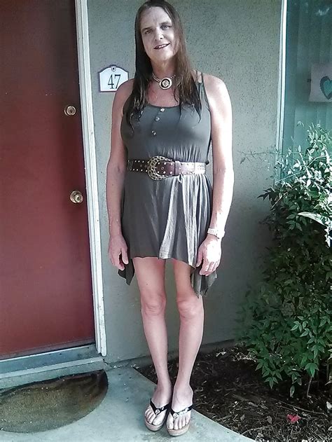 Liz April Non Porn Pics XHamster