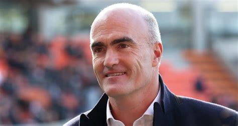 FC Lorient Loïc Féry tente déteindre lincendie après larrivée de