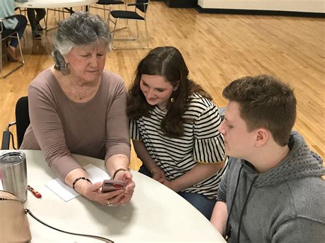 Gray Stone Students Teach Tech At Senior Center The Stanly News