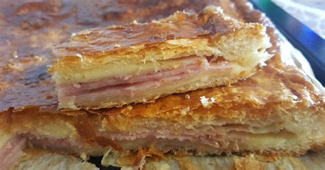 Pastel de hojaldre de jamón y queso fácil Receta de milandebrera Cookpad