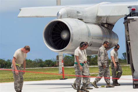 U S Air Force Aircraft Maintainers From Team JSTARS NARA DVIDS