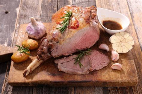 Recette gigue de chevreuil marinée et rôtie Marie Claire