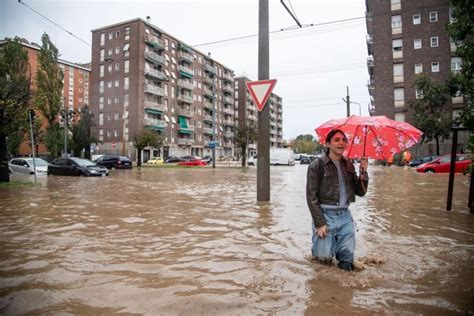 Maltempo A Milano Citt Allagata Dopo Esondazione Del Seveso E