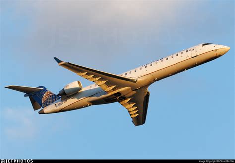 United Express Crj 700