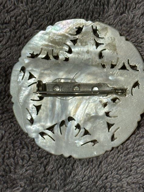 Carved Mother Of Pearl Bethlehem Star Brooch Pin 2 V Gem