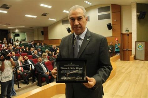 Reinaldo Azambuja Recebe Maior Honraria Da Justi A Eleitoral De Mato