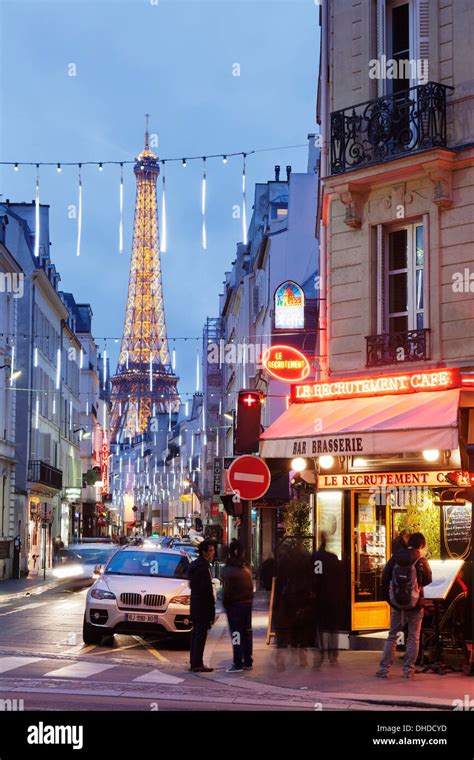 Paris Cafe Eiffel Tower High Resolution Stock Photography And Images