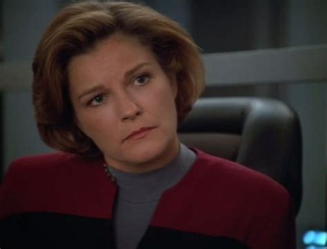 Kate Mulgrew in Star Trek: Voyager (1995) | Star trek series, Kate ...