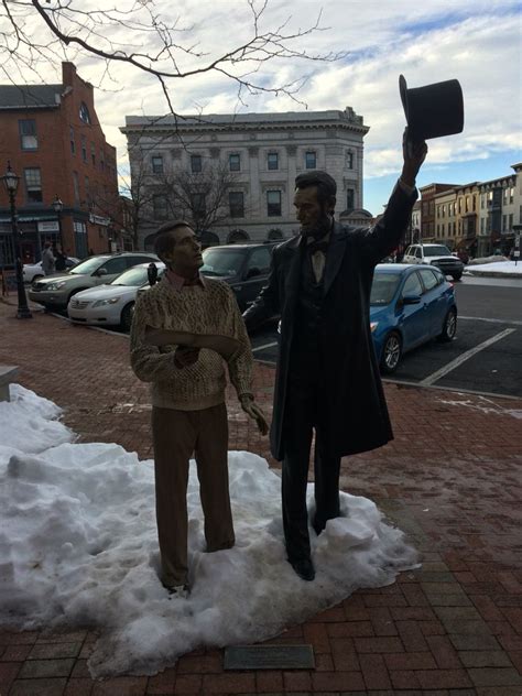 Abraham Lincoln statue in Gettysburg, Pa | Lincoln statue, Abraham ...