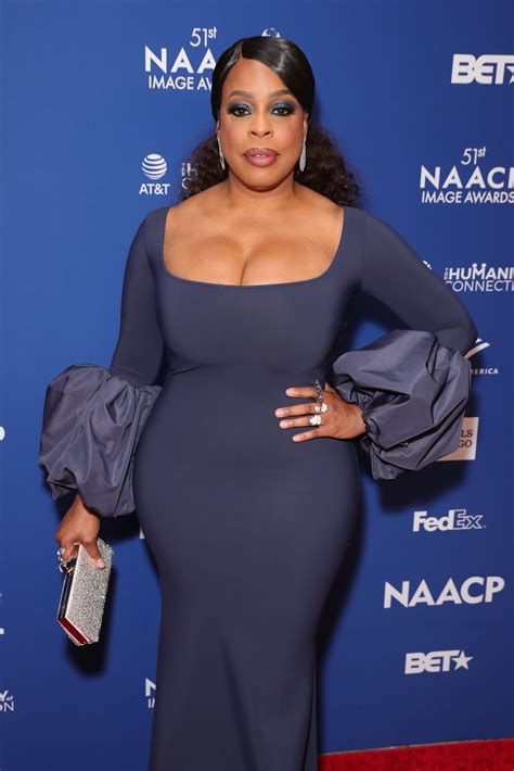 Niecy Nash At The 2020 Naacp Image Awards Dinner Sexy Curvy Women