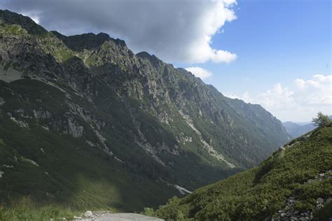 Tatry Dolina Pięciu Stawów Polskich najbardziej urokliwa trasa do