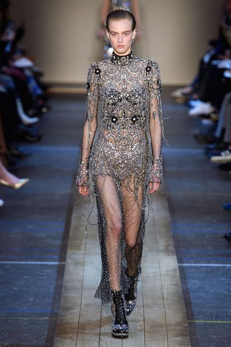 Runway Cool ALEXANDER MCQUEEN March 28 2019 ZsaZsa Bellagio Like