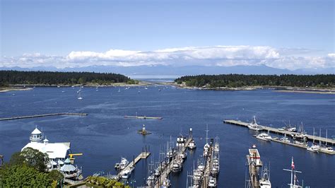 Coast Bastion Hotel Nanaimo Is A Good Choice For Island Golf Packages