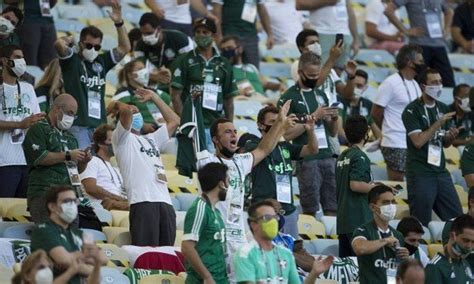 Palmeiras X Santos Apesar Da Pandemia Torcida Se Aglomera Dentro E