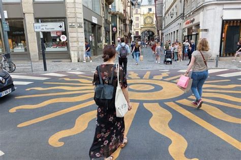 Combien ont coûté les fresques de la rue Jeanne d Arc à Rouen