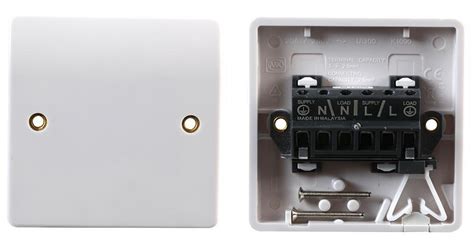 Mk Logic Plus 20a Flex Outlet Plate White