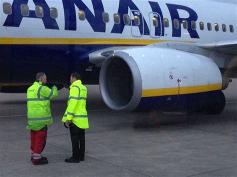 Ryanair passenger describes 'terrifying' moment she thought plane was ...